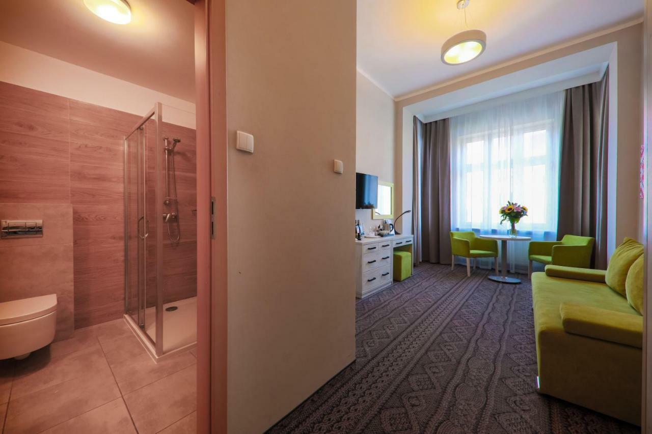 Hotel *** NAT Krynica Zdrój Exterior foto